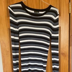 Fitted long sleeve top!